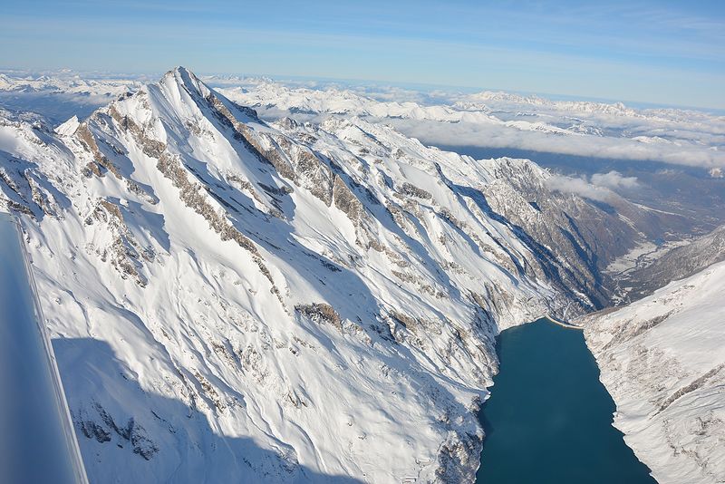 Datei:Kitzsteinhorn Ostwand Wasserfallboden.jpg