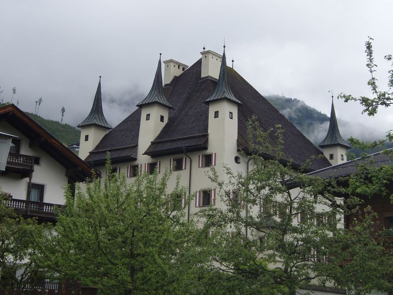 Datei:Schloss Lichtenau.jpg