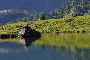 Tiefenbachsee-weißpriach 29602 2016-07-10.jpg