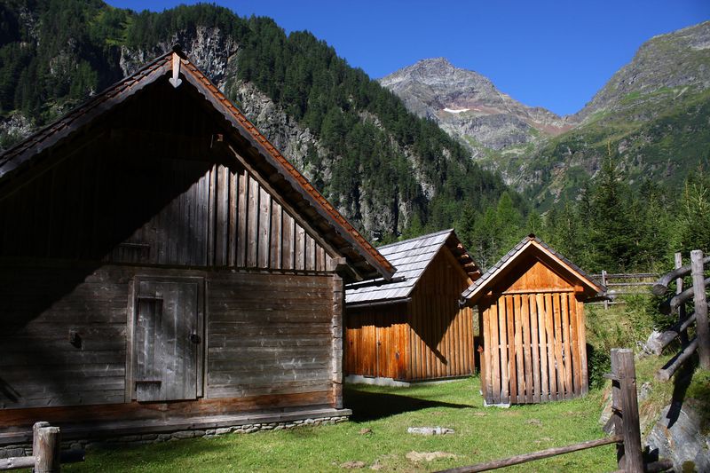 Datei:Unt.gamsenalm lessachtal 33942 2016-08-25.jpg