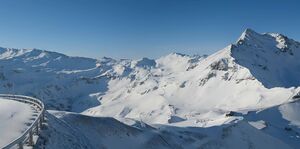Großglockner Hochalpenstraße Schneeräumung 2022 15.jpg
