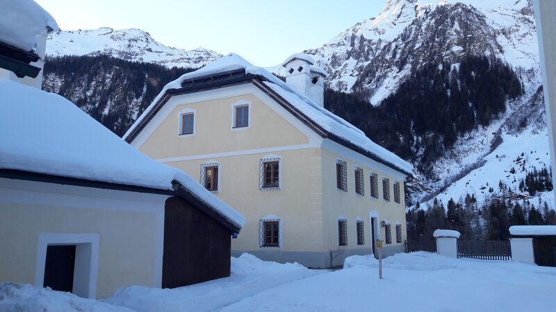 Datei:Pfarrhof Bucheben 20211219 4.jpg