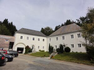 Pfarrhof Friedburg.JPG