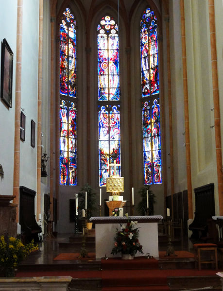 Datei:Altaransicht, Stadtpfarrkirche Radstadt.jpg