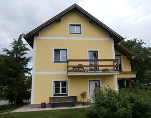 Peterbauer-Austraghaus in Bergheim.jpg
