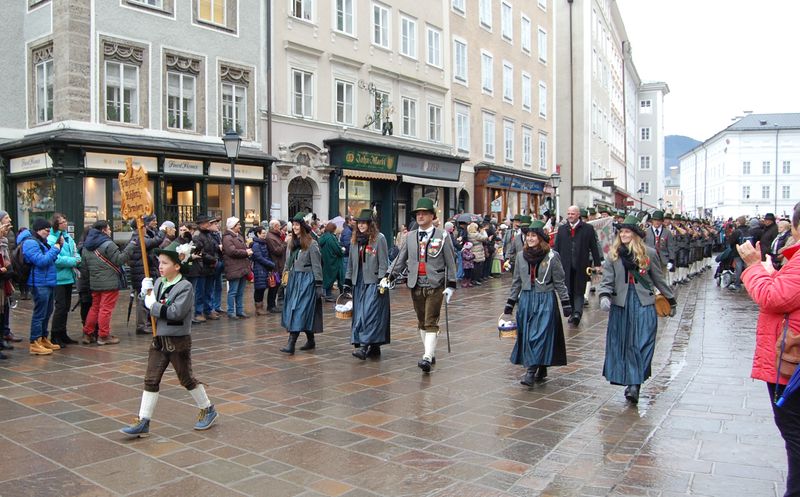 Datei:Prangerschützen Bramberg.jpg
