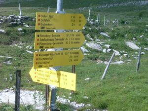 Trattbergalm Wegweiser.jpg
