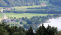 Blick zum öffentlichen Badeplatz Loibichl.jpg
