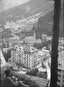 Hotel Weismayr 1940.jpg