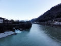 Ausblick vom Kaltenhausener Steg in Richtung Hallein.jpg