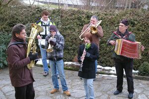 Neujahrsanblasen der Trachtenmusikkapelle.JPG