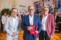 Robert Pienz Wappenmedaille der Stadt Salzburg.jpg