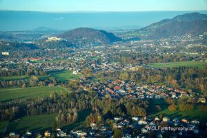 Gneis in Salzburg untere Bildhälfte Gneis Süd.jpg