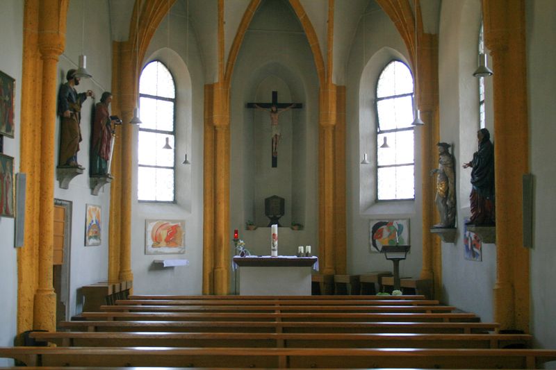 Datei:Kirche liefering 4.jpg