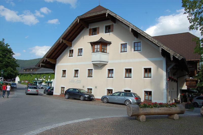 Datei:Alte Post in Faistenau.jpg