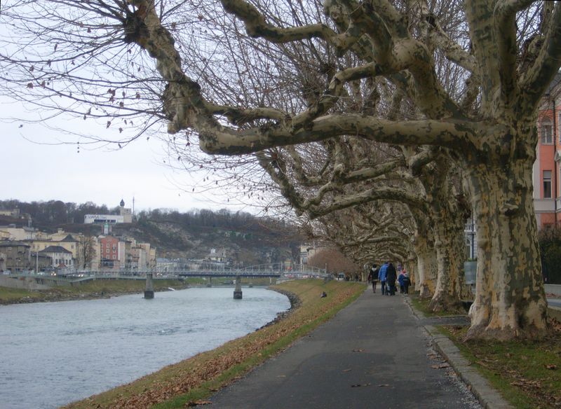 Datei:Giselakai in Salzburg.jpg