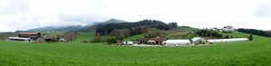 Panoramabild Hof mit Gärtnerei Kral.jpg