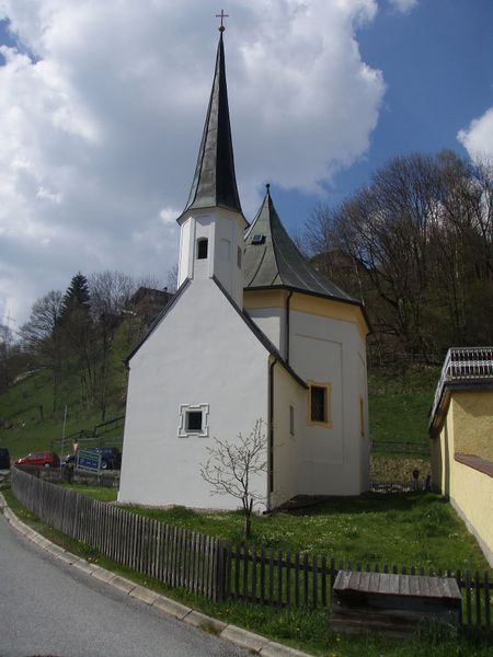 Datei:Frauenkapelle Taxenbach.jpg