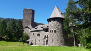 Burg Finstergrün 1 (5).jpg