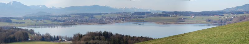 Datei:Wallersee Panorama 26.12.09.jpg