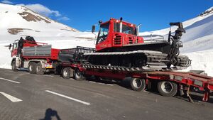 Großglockner Hochalpenstraße Schneeräumung 2021 60.jpg