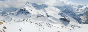 Großglockner Hochalpenstraße Schneeräumung 2021 62.jpg