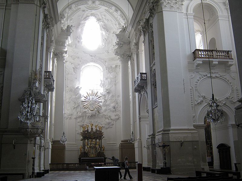 Datei:Kollegienkirche innen.jpg