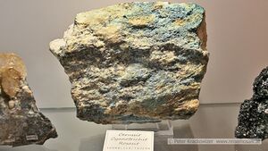 Nationalpark Informationsstelle Zimmererhütte Mineraliensammlung 07.jpg