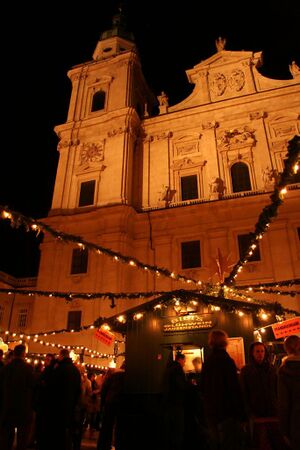 Christkindlmarkt Domplatz.jpg