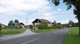 Die L 104 Grödiger Landesstraße in Eichet.