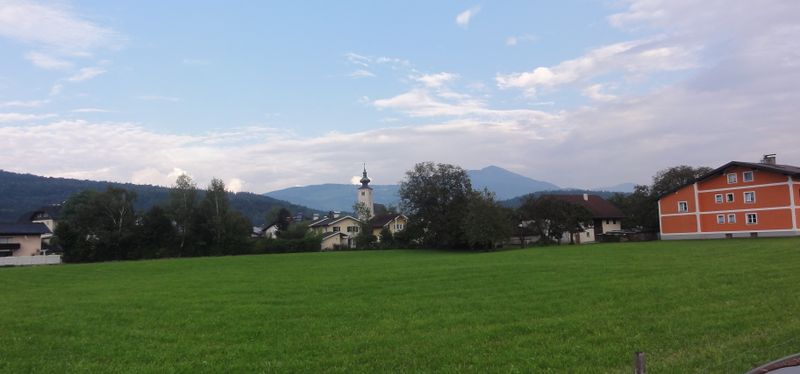 Datei:Oberalmansicht in Richtung Schlenken.jpg