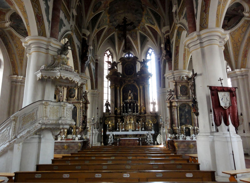 Datei:Frauenkirche Wasserburg, innen.jpg