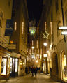 Sigmund-Haffner-Gasse mit Rathaus zu Silvester 2009.jpg