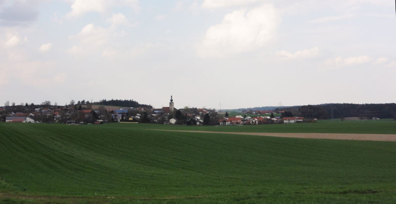 Datei:Tyrlaching von Süden.jpg