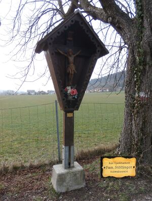Schwabenwirt-Wegkreuz an der Bräukeller-Allee.jpg