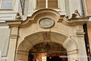 Spänglerhaus Alter Markt Salzburg.jpg