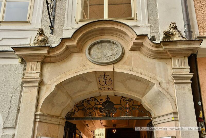 Datei:Spänglerhaus Alter Markt Salzburg.jpg
