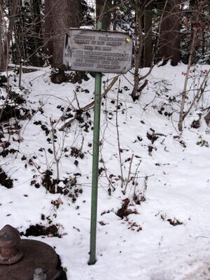 Erinnerungstafel an den Güterwegbau in Brunn.jpg