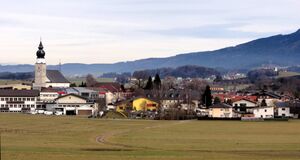 Eugendorf und Kirchenberg beisammen.jpg