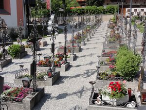 Friedhof in Alpbach DSC03323.JPG