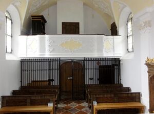 Kreuzkapelle, Eingangsseite.jpg