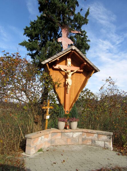 Datei:Wegkreuz bei Ehrenreit-Neuhofen.jpg