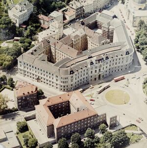Rudolfsplatz mit Gebäuden Salzburg Museum InvNr-Foto-45506.jpg
