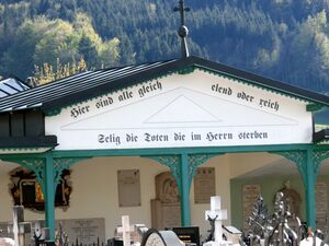 Friedhofsanlage bei der Priestergruft.JPG
