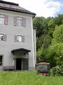 Grubenhunt beim Museumseingang.jpg