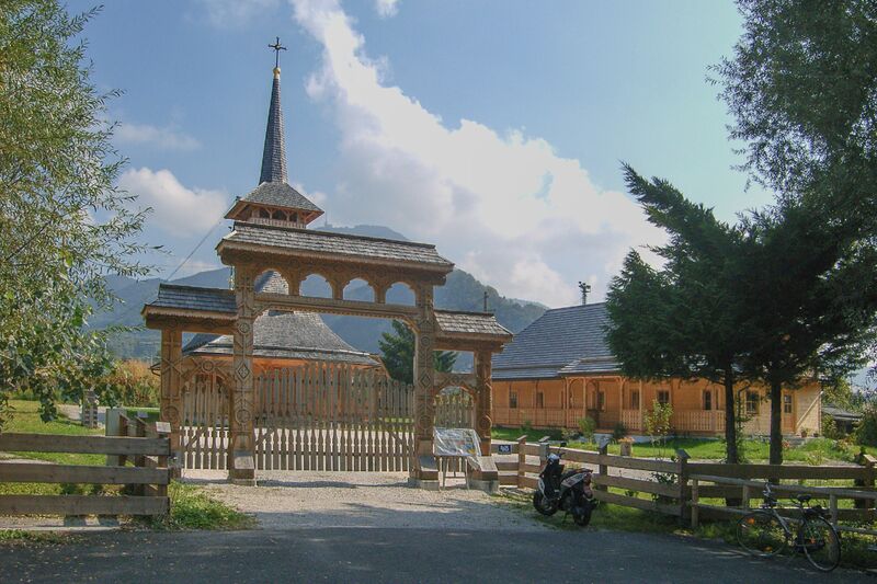Datei:Rumänisch-orthodoxe Kirche, Robinigstraße.jpg