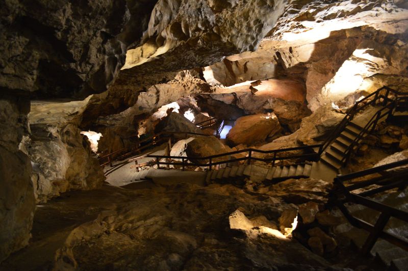 Datei:Lamprechtshöhle 11.jpg