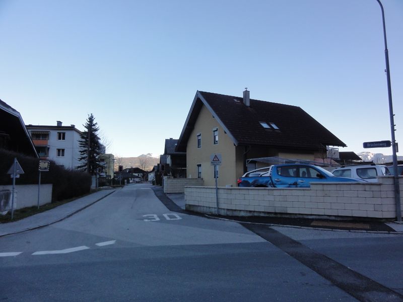 Datei:Brückenweg (Hallein).jpg