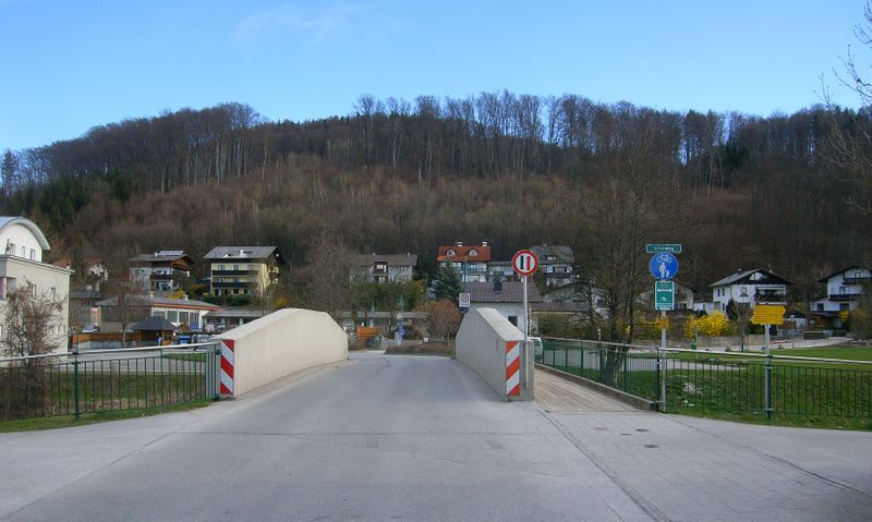 Datei:R0012966 Fischachbrücke in Bergheim.jpg