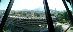 Ausblick von der Panoramabar Mitte Lehen auf Salzburg.jpg